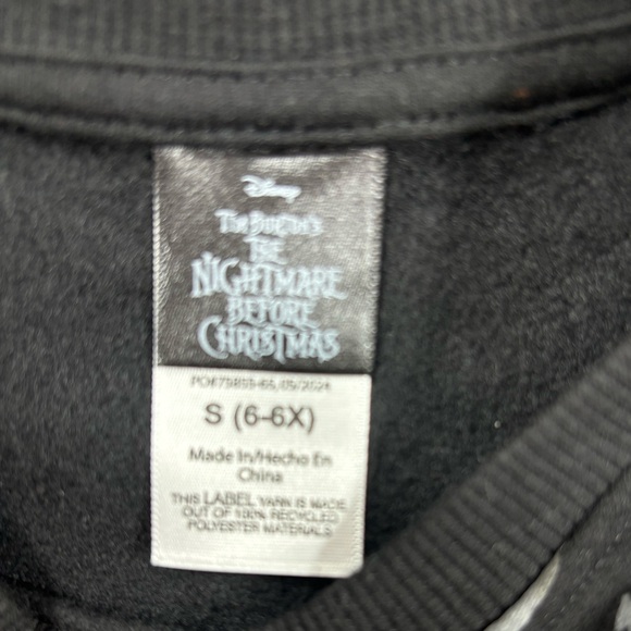 Nightmare Before Christmas NBC Jack and Sally Pullover Girls Sweatshirt NWOT - Picture 4 of 16